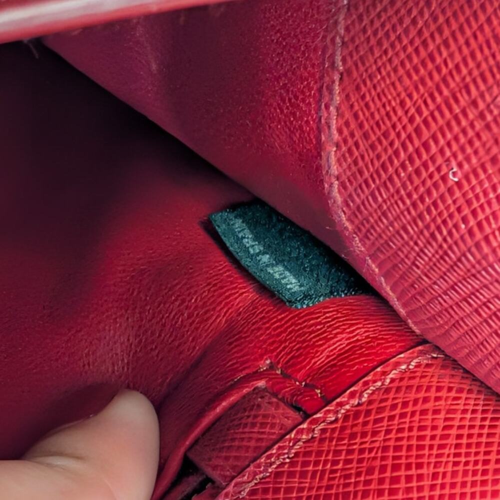 Prada Saffiano Leather Shoulder Bag Limited Edition Pop Art Portrait Red/Pink - Picture 14 of 16